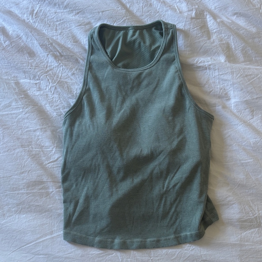 Vuori Women's Pose Pylo Tank Top - Soft Green
